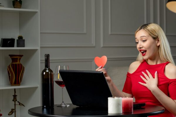 LeahRoseVIP: Unveiling the Persona Behind the Brand LeahRoseVIP